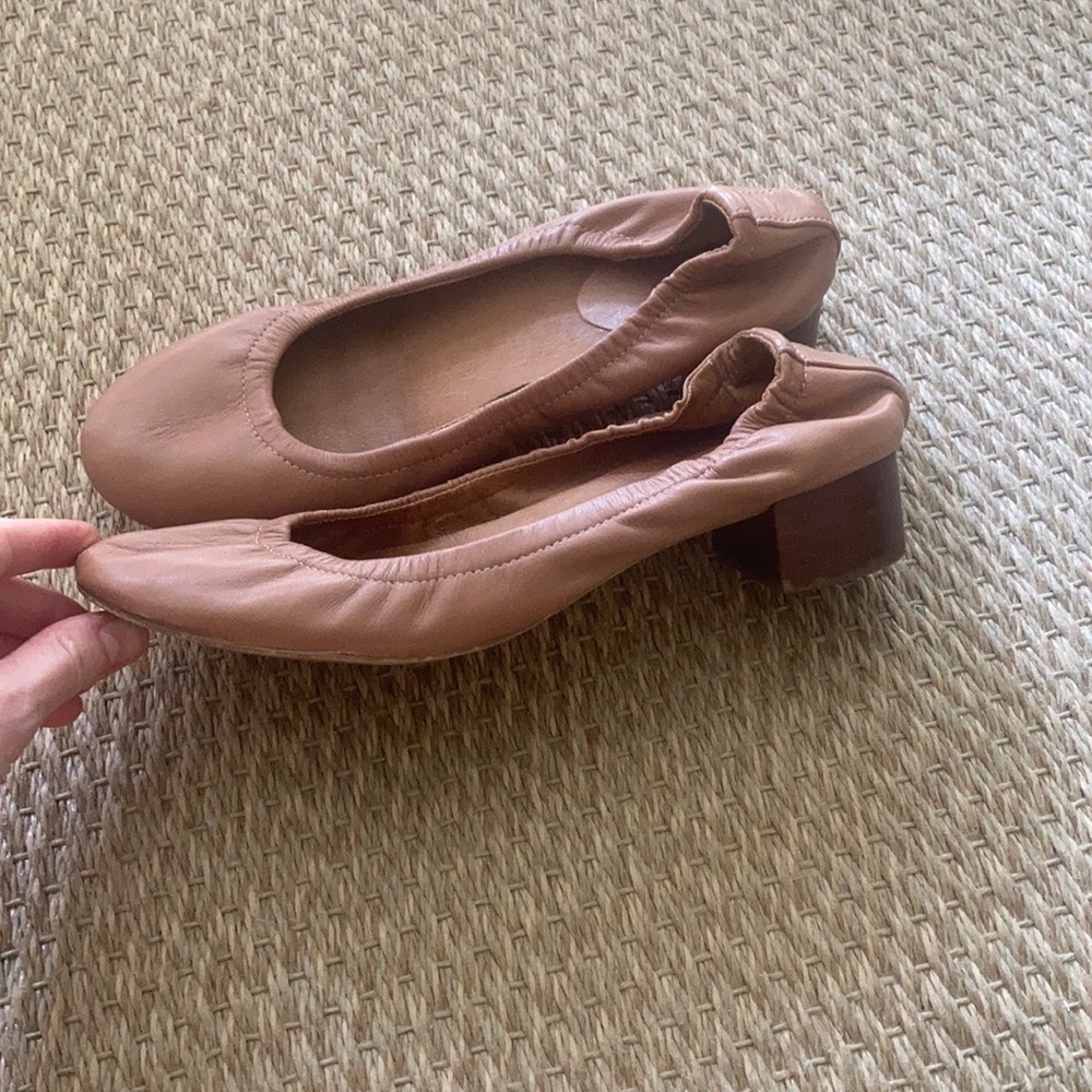 Jasper & Jeera tan leather block heels